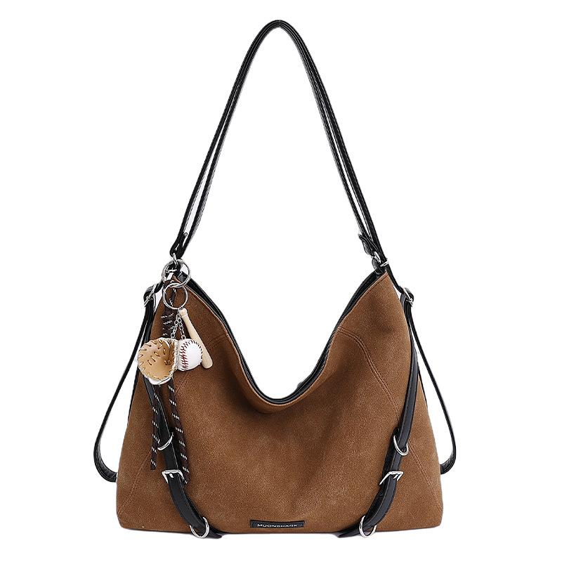 

Simple and large-capacity lazy wind commuter tote bag women s 2025 autumn and winter new trend shoulder bag versatile backpack no pendant коричневый