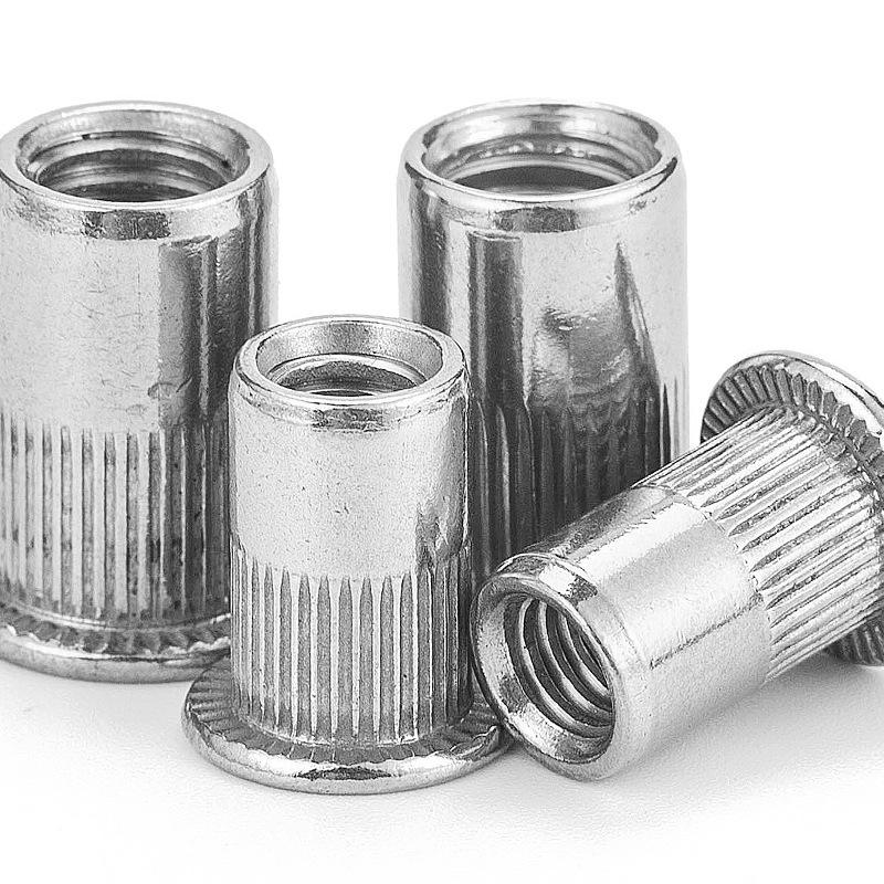 Rändelnietmutter mit flachem Kopf aus Edelstahl 304 – M4/M5/M6