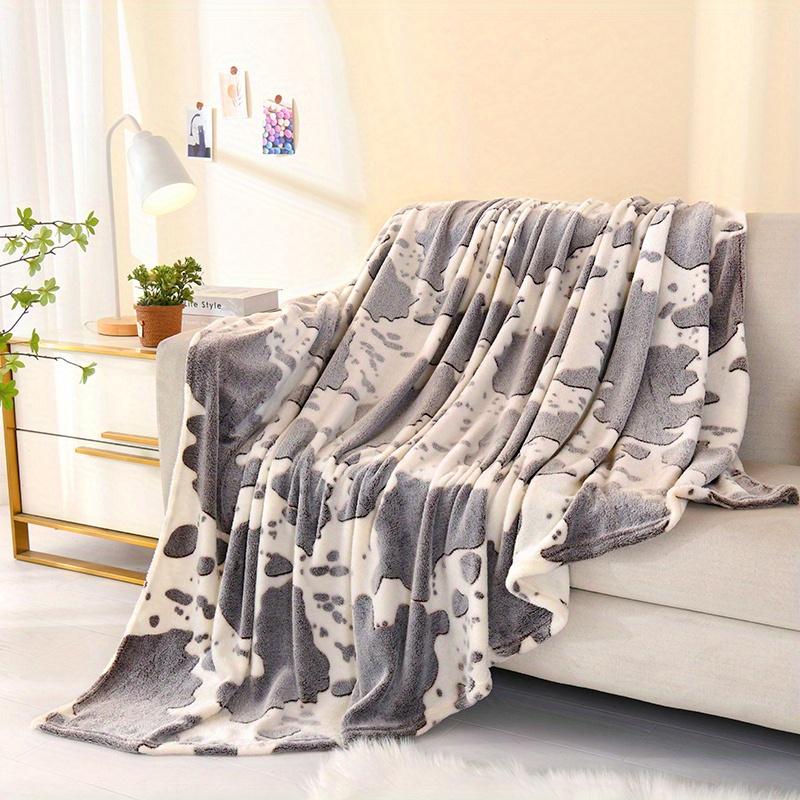 Fleece Throw Blanket - Soft Warm Cozy All-Season Knitted Polyester Bed Blanket