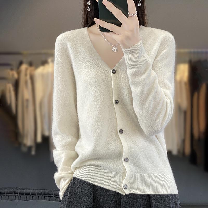 Women's Wool Knit Collar Cardigan: Slim-Fit, Long Sleeve, Loose Outerwear for Autumn and Winter.