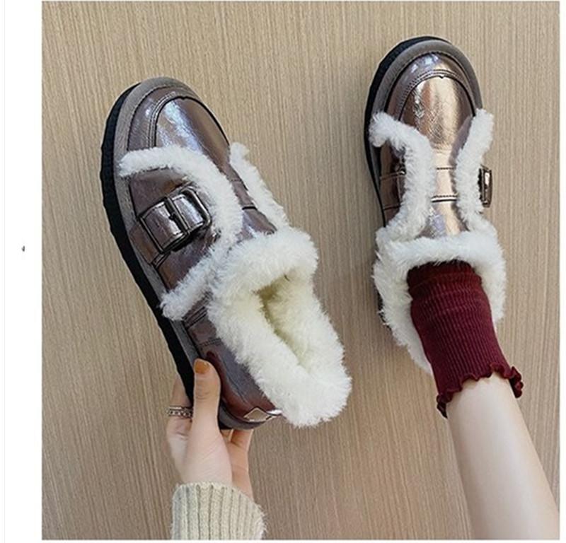 Autumn and Winter Women's Flat-bottomed Overflowing Locomotive Casual Casual Boots Mini Boots Comfortable Buckle Snow Boots