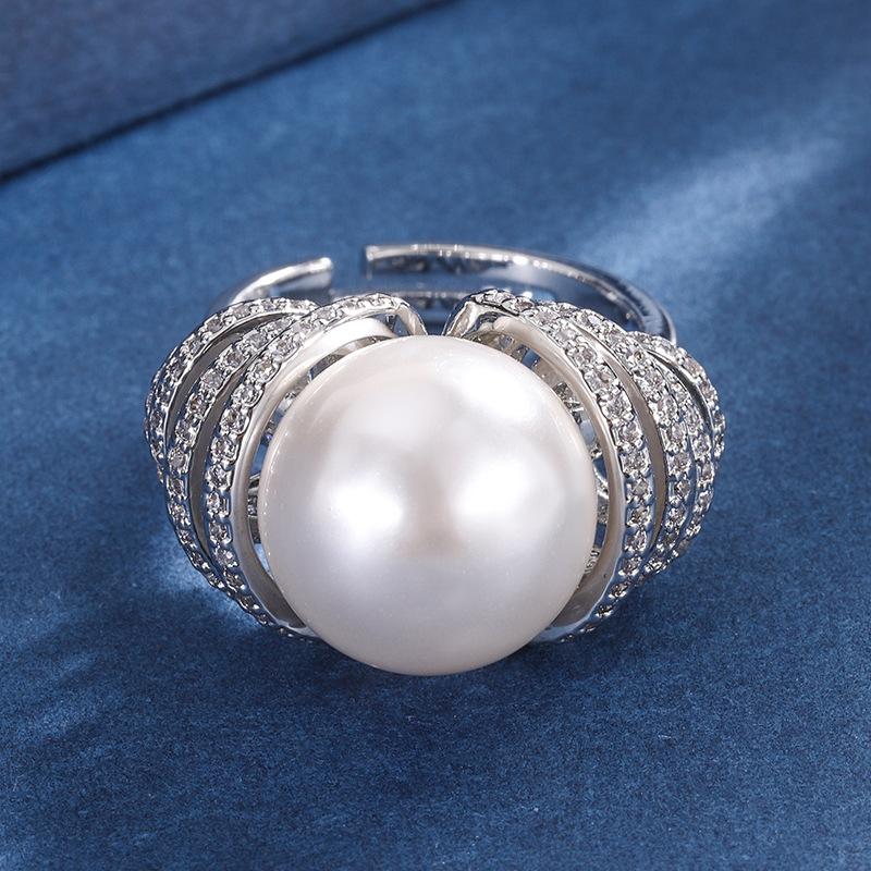 Vintage Exaggerated Large Shell Pearl Ring Zircon Open Live Ring Flower Zircon Ring