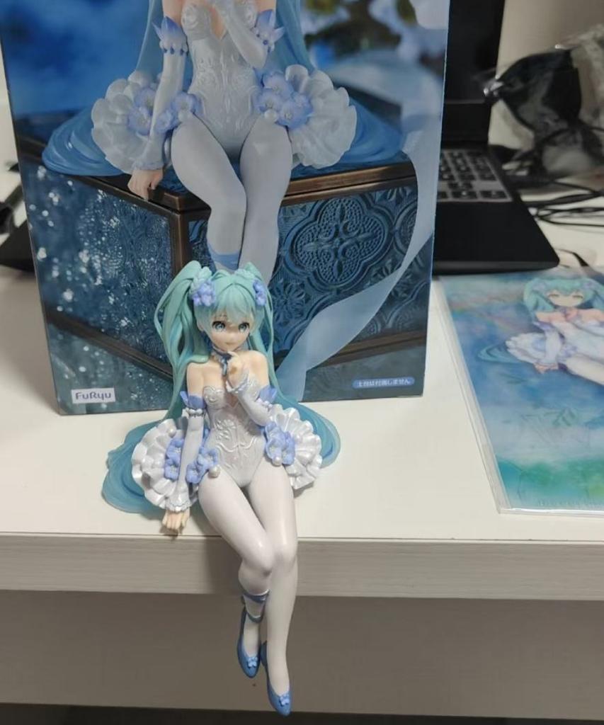 Hatsune Miku Desktop Adorable Action Model 11cm Neko T-Shirt Ver. Anime Figurine Kawaii Girl Figure Toy Present