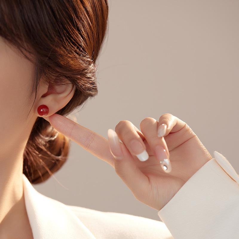 Banyan Tree Silver Red Agate Women's Earrings: Simple, Versatile, Round Beads, Retro High-End Design