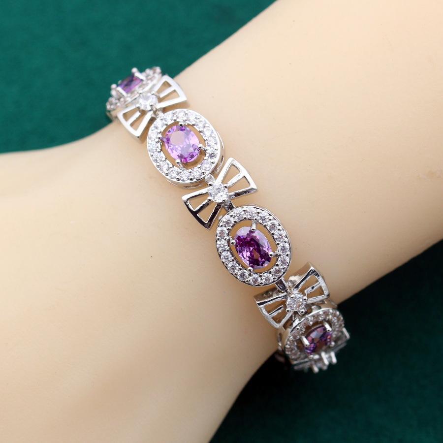 Klassisches mit lila Zirkonia besetztes Armband