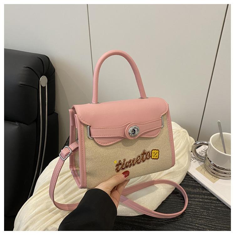 Texture retro, popular fashion this year 2025 letter new color matching crossbody portable shoulder small square bag women