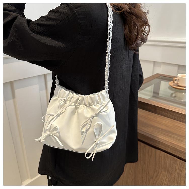 Trendy Ruched Faux Leather Bucket Bag for Women, Fashion Chain Shoulder Crossbody Hobo Purse, Casual Chic Handbag