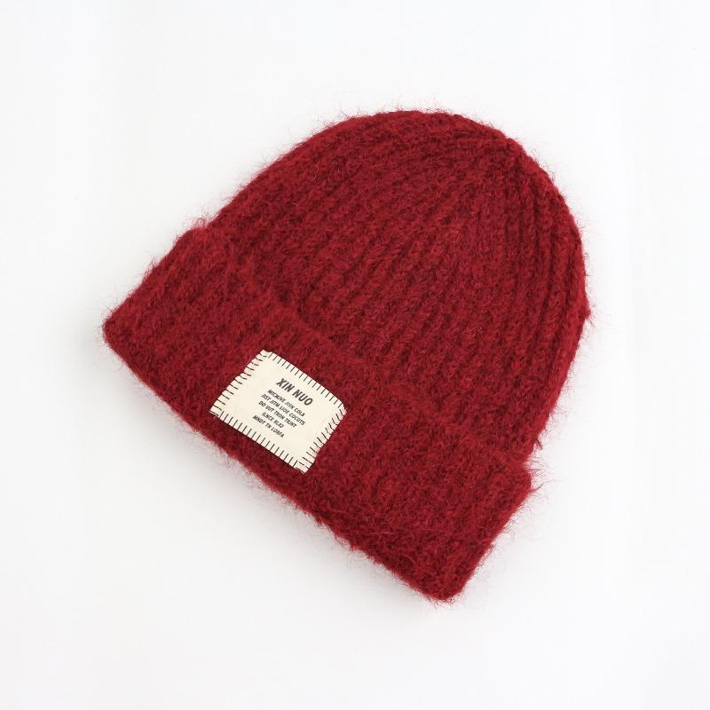 

Ветрозащитная теплая вязаная шапка однотонная новая шапка из шерсти для большой окружности головы маленький свежий стиль кирпич красный