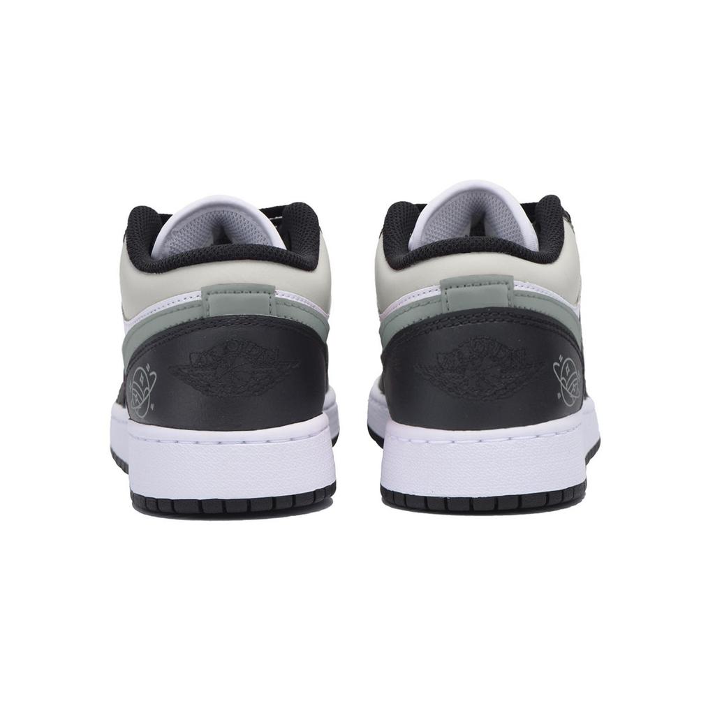Jordan Air Jordan 1 Abrasion Resistant Slip Resistant Low Top Vintage Basketball Shoes Men's Black Gray 553558-131(Team85-)