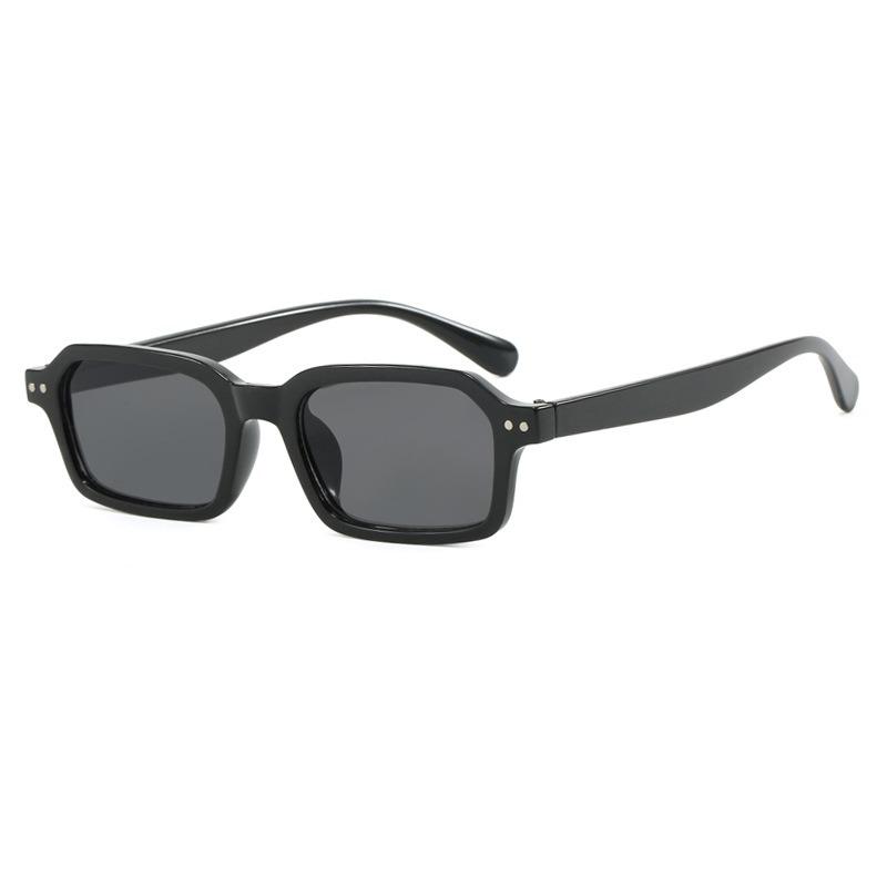 New Small Frame Square Sunglasses Women Fashion Rectangle Sun Glasses Brand Designer Vintage Eyeglasses Men UV400 only 1pcs sunglasses черный серый