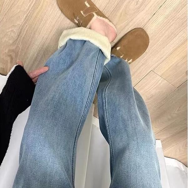 Women's High-Waisted Retro Blue Fleece-Lined Wide-Leg Jeans for Autumn and Winter