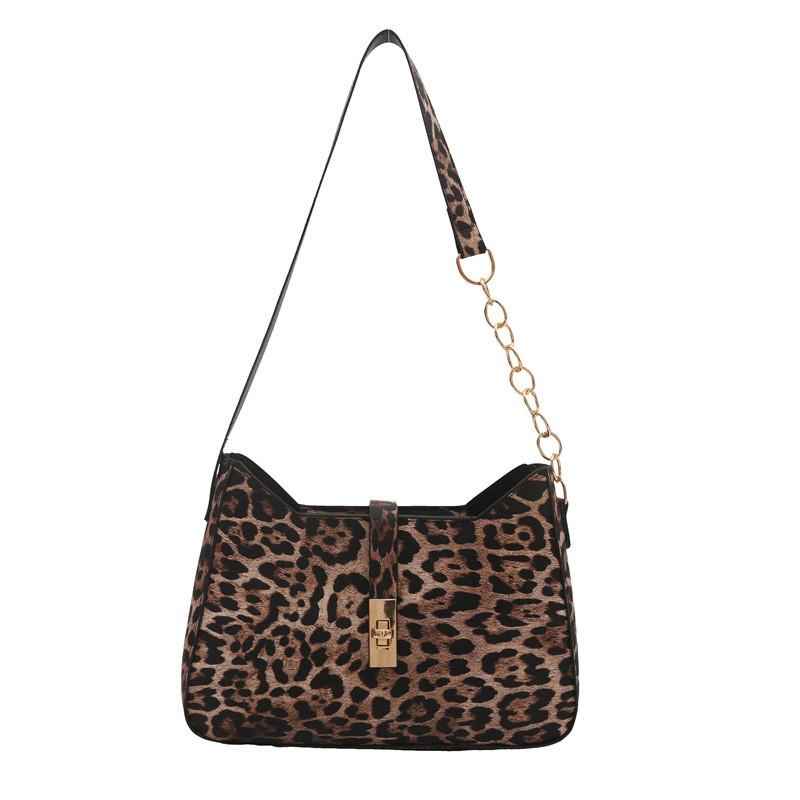 Trendy And Elegant Leopard Print Shoulder Bag With Chain For Everyday Use