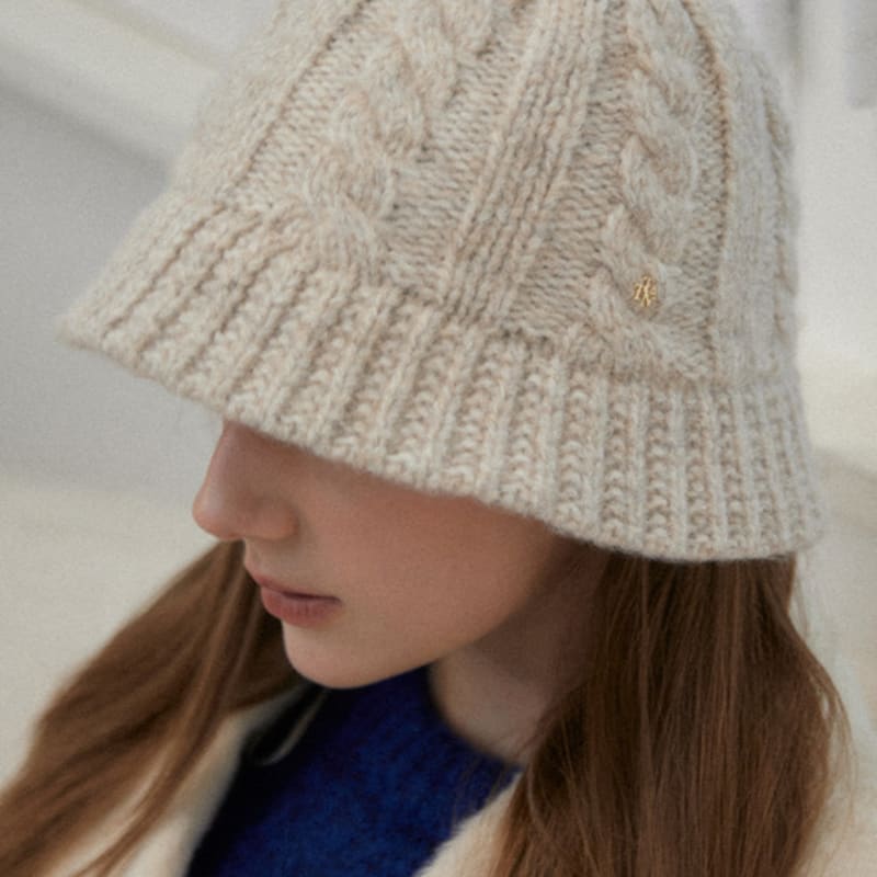 

TATIANA Classic Cable Knit Bucket Hat HT8165 2 Colors BLACK