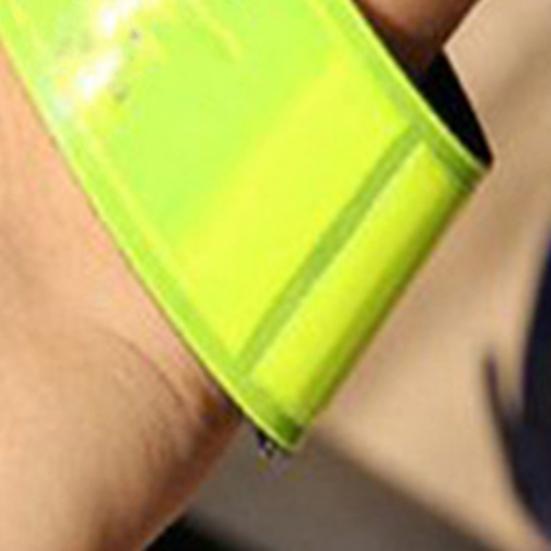 Reflective Wristband Automatic Adsorption Easy To Wear High Visibility Safety Ring Bracelet Night Running Visibility Strap