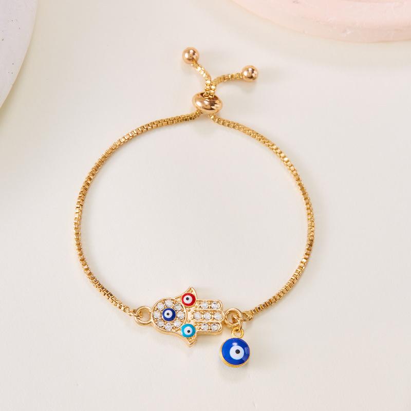 Devil's Eye Bracelet: Adjustable Drawstring with Alloy Pendant