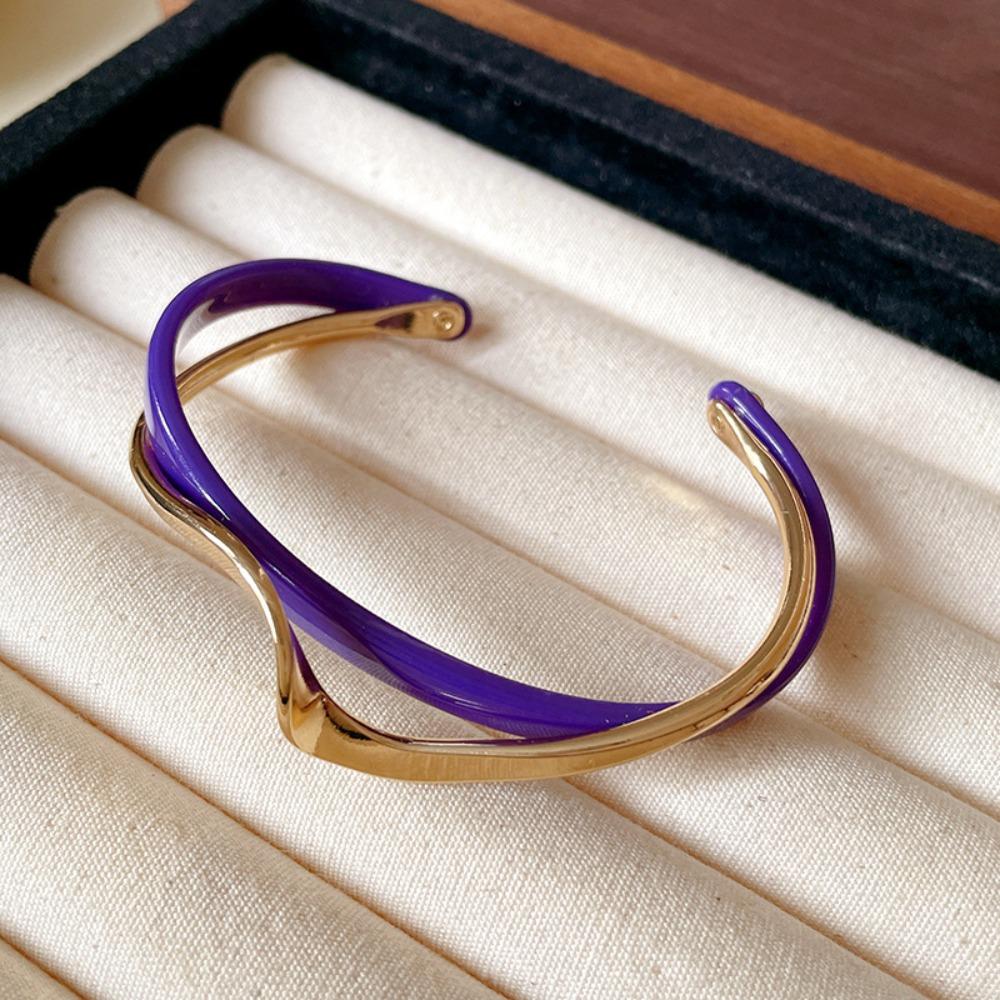 European and American Simple Bracelets, Arm Rings, Niche Cold Wind Temperament Bracelets, High-end Sense and Versatile Jewelry.