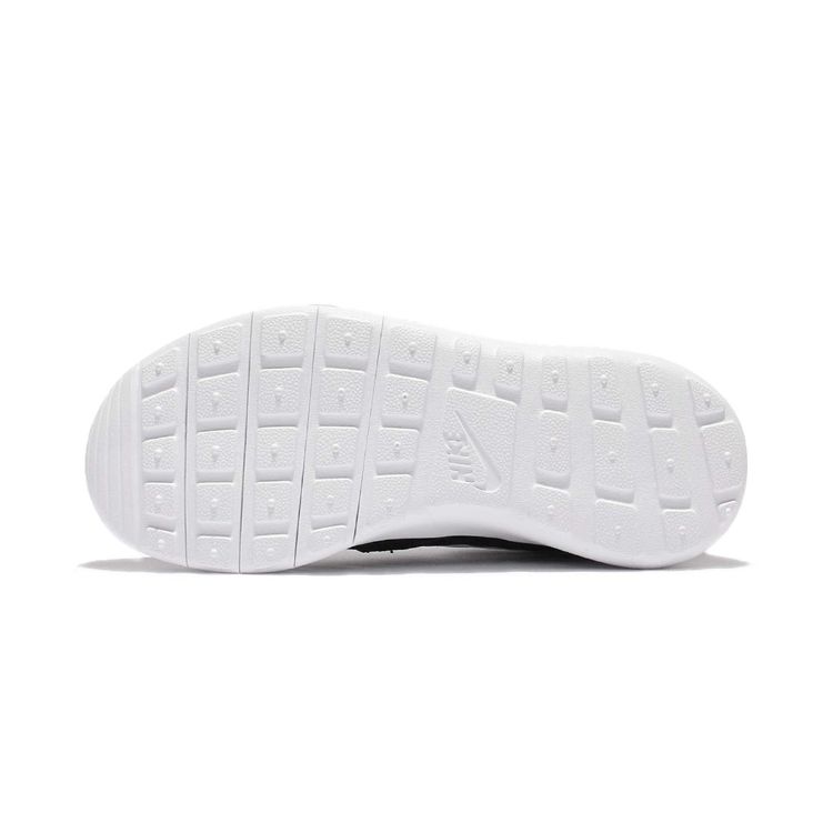 Nike Roshe One Flight Weight Round Toe Lace-Up Low Top Running Shoes Kids Sneakers Black White 819690-008