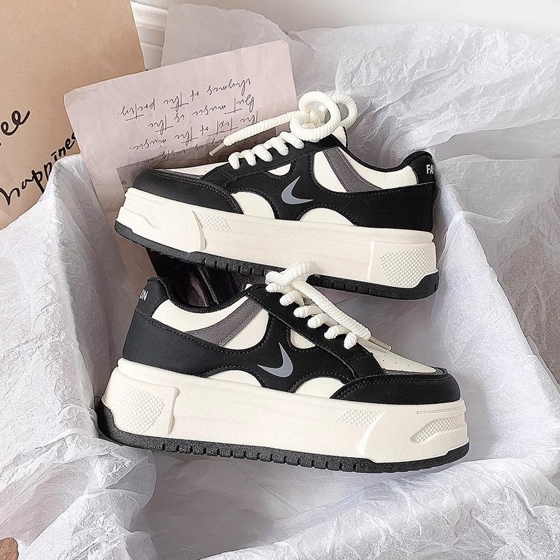 Popular Muffin Versatile Little White Shoes Women's Spring and Autumn Senior Feeling Thick Baseplate Shoes 2025 New Dad Casual Sports Shoes