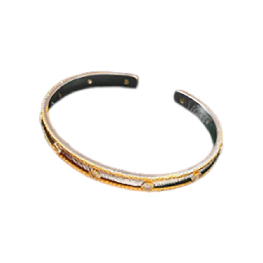

2025 Spring Fashion Geometric Open Cuff Bracelet With Gold Silver Finish