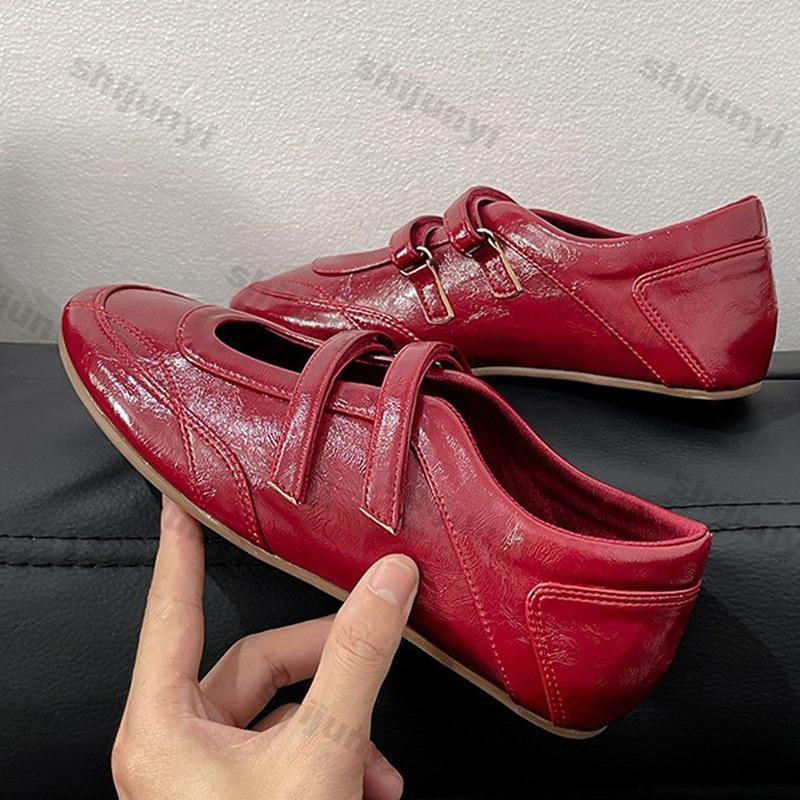 Fashion Women's Leopard Flats 2025 New Fashion Vintage Red Outdoor Mary Jane Shoes Lightweight Comfortable Slip on Luxury Ballet Shoes
