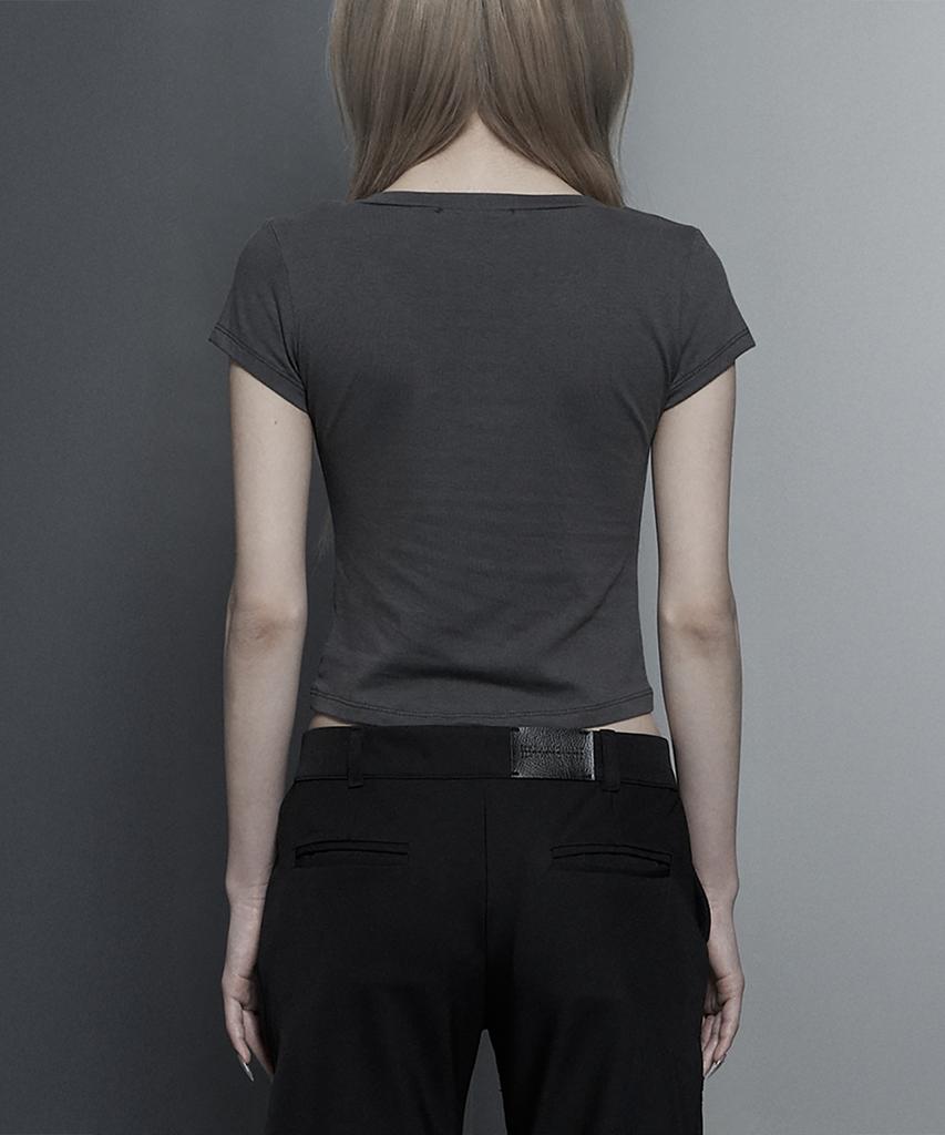 ETRE AU SOMMET Dart Line V-Neck Slim Top (Dark Gray)