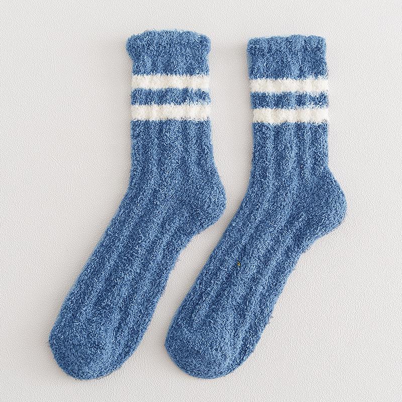 Women's Cable Knit Fleece Mid-Calf Socks - Warm, Thick, and Solid Color for Autumn/Winter