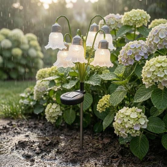 Flower Shaped Garden Light Fixtures 6 Head Lily Solar Light, IP44 Waterproof of The Valley Stakes Stake Lamp for Yard Patio, Outdoor Pathway Landscape