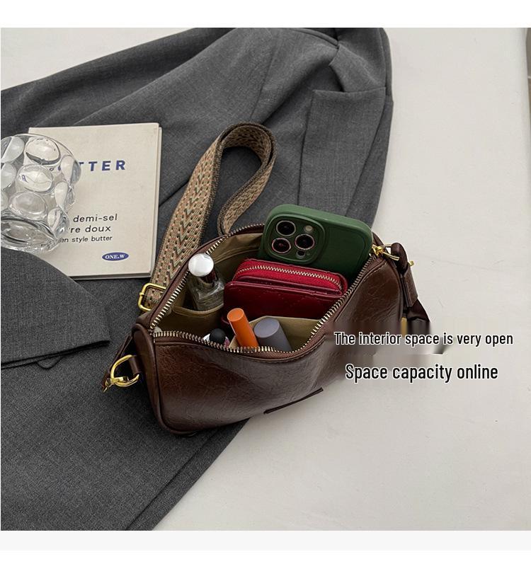 Women's 2025 Autumn Fashion Retro Pillow Crossbody Bag with Wide Strap
