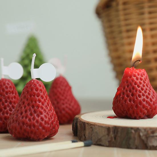 Aromatherapy Candle Adorable Strawberry Shape Eco-friendly Eradicate Odor Fruit Festival Candle for Home