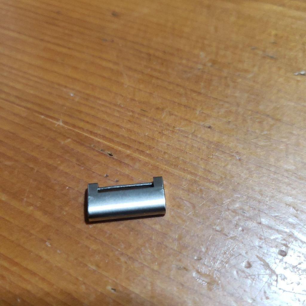 Used Seiko Astron, buckle and belt connection part, 1 link