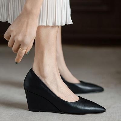 FHANCHU Europea Frühjahr 2025 Keilabsatzschuhe aus Lammleder, Damenpumps, High Heels, Slipper, spitze Zehenpartie, Schwarz, Direktversand