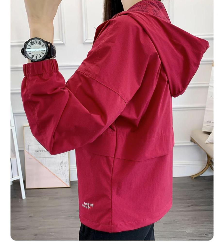 Women's Hooded Windbreaker: Stylish Petite Loose Fit Autumn Jacket for Outdoor Casual Wear