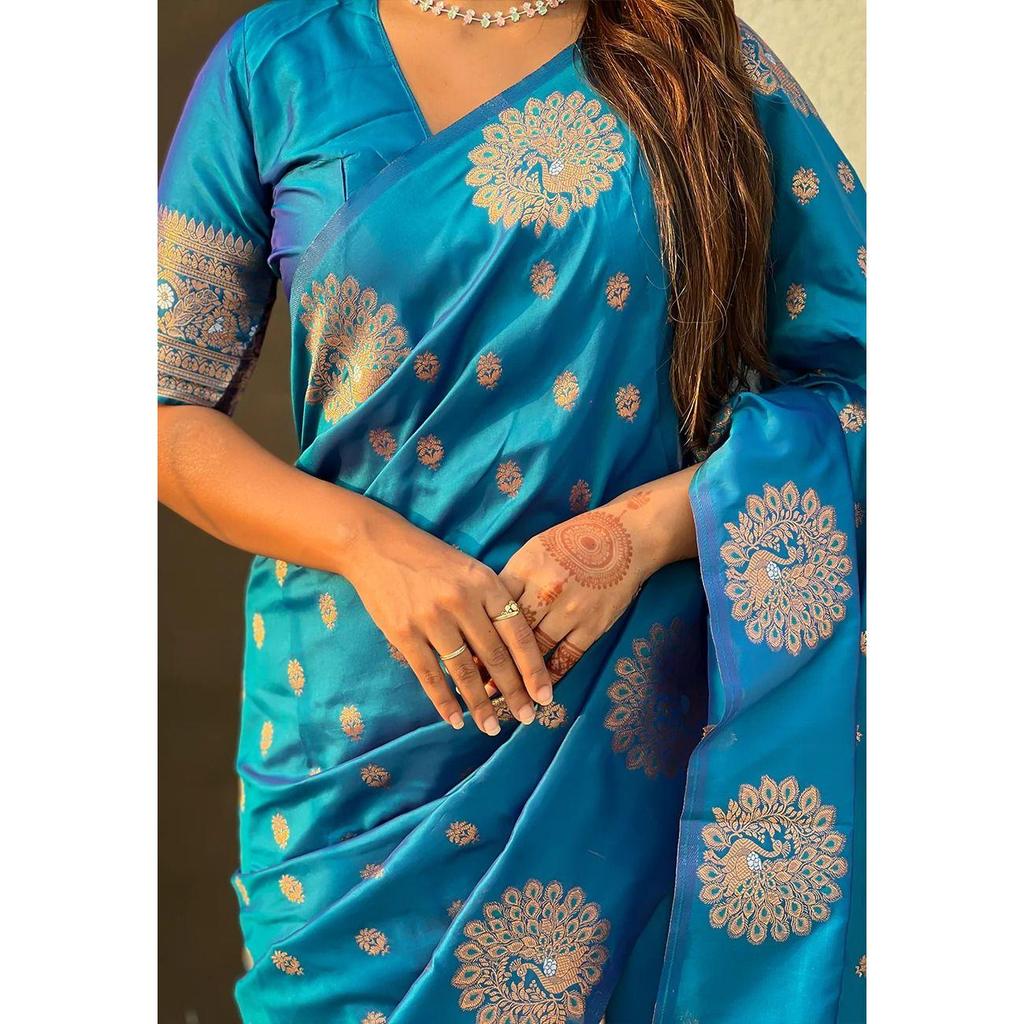 Beautiful Saree Is Elegantly Decorated with Gorgeous Solid Jacquard Weave That Gives a Perfect Look To the Outfit.