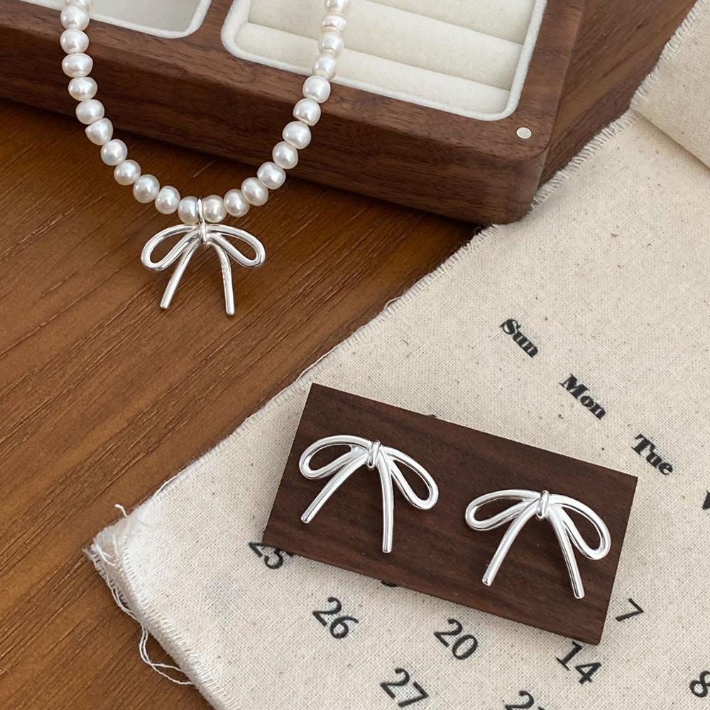 

Simple Pearl Necklace Bows Bow Collar Bone Chain Fashion Retro Simple Bow Earrings