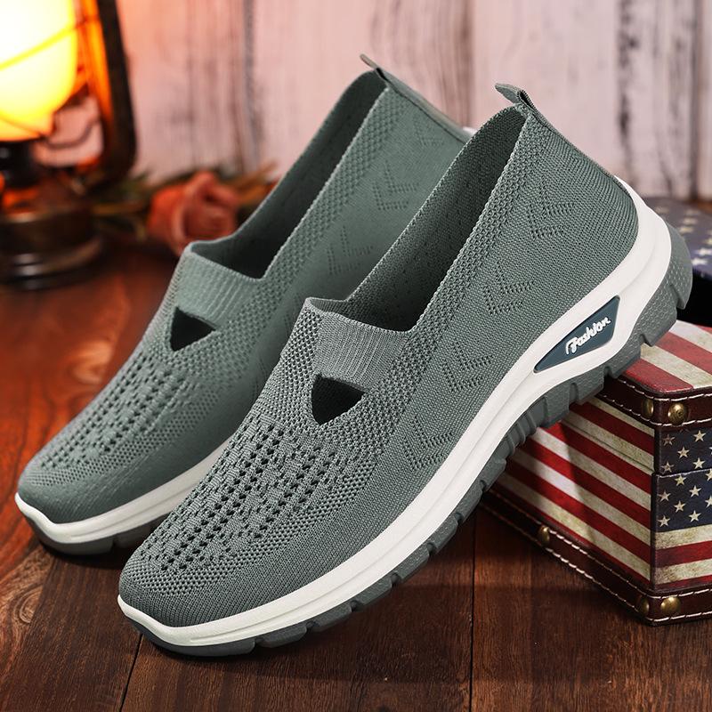 Shoes Women's shoes Versatile large size casual shoes Flying woven breathable single shoes Middle-aged and elderly mother shoes One pedal cloth shoes