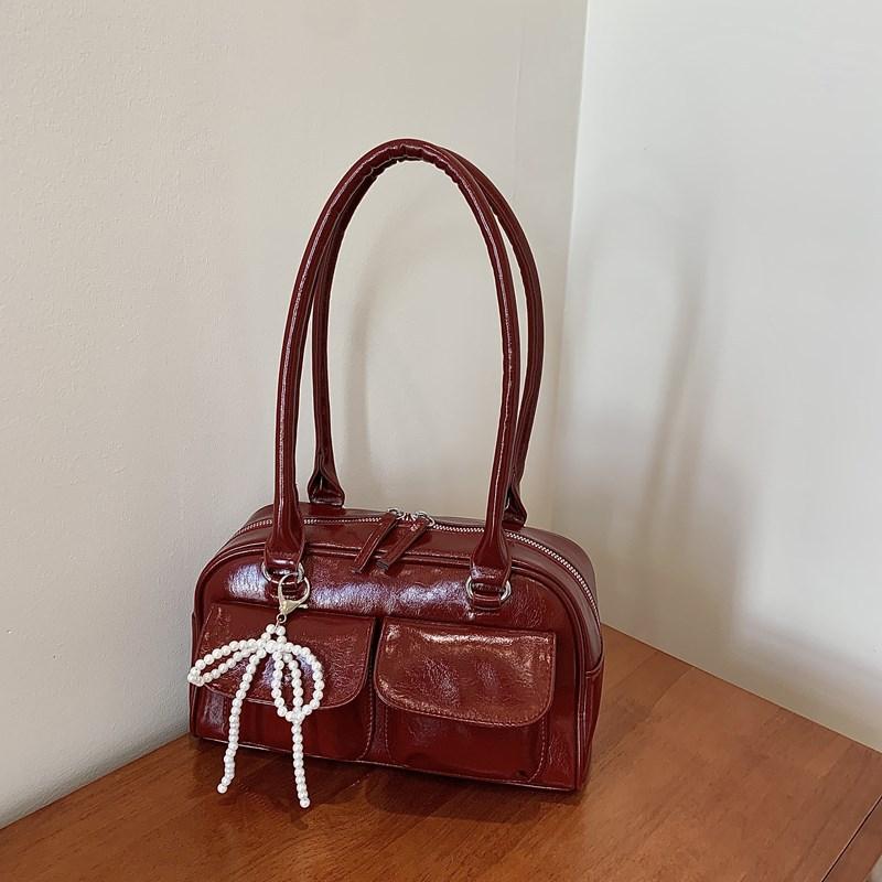 

This year s popular bags, high-end texture niche design glossy women s bags 2025 new large-capacity shoulder bags 27*8*16