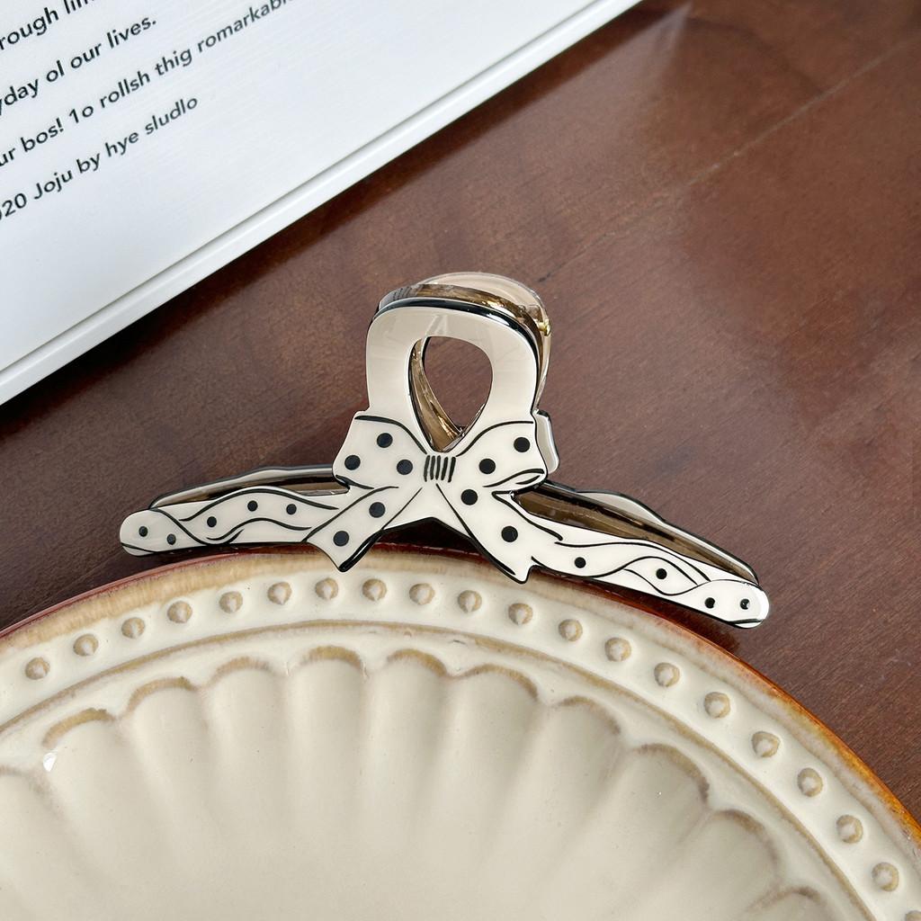 Elegant Hair Claw Clip In Polka Dot Design With Charming Bow For Daily Use