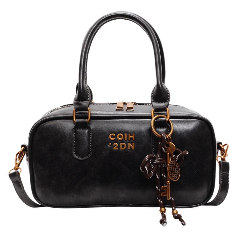 This year, the popular small bag women's versatile 2025 new fashion shoulder messenger bag retro portable pillow bag