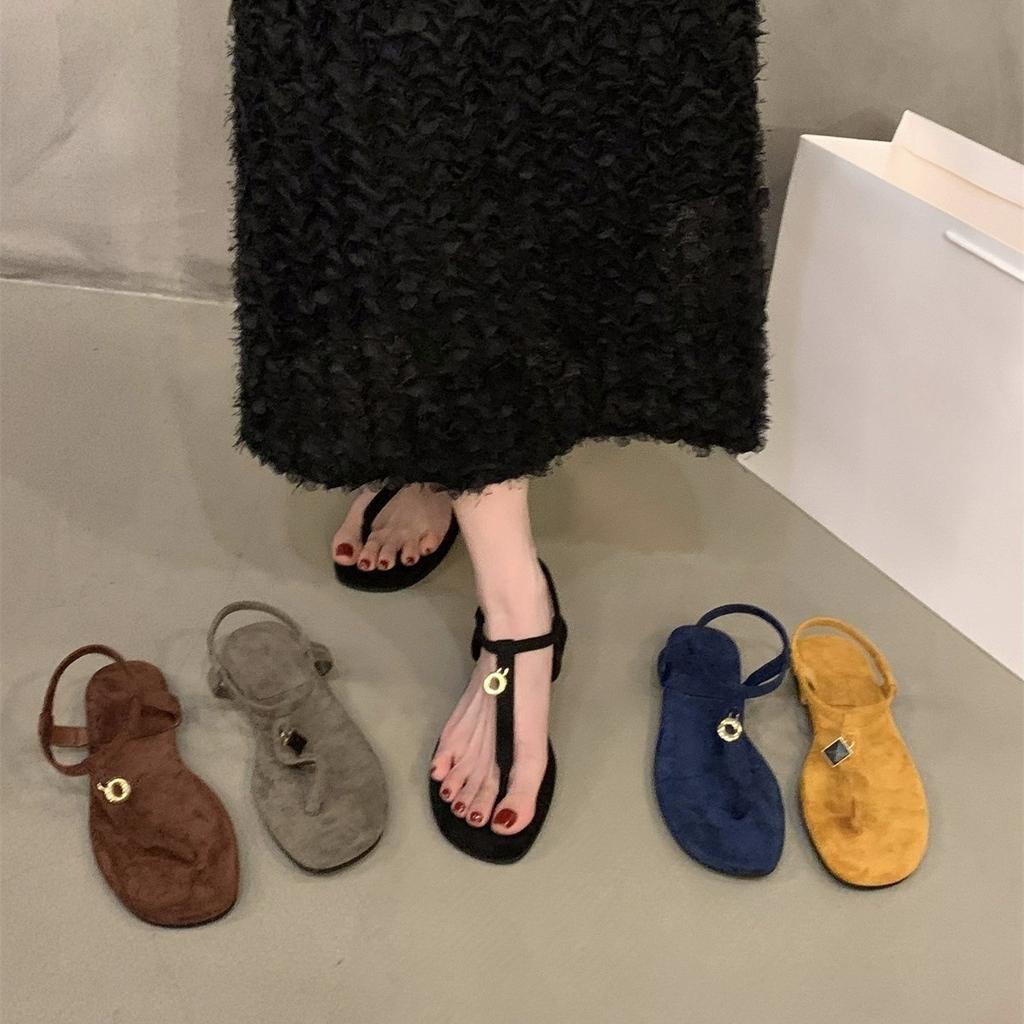 Flache Retro-Zehensandalen in Gelb, Feenschuhe neu mit Rock, schwarze Schuhe