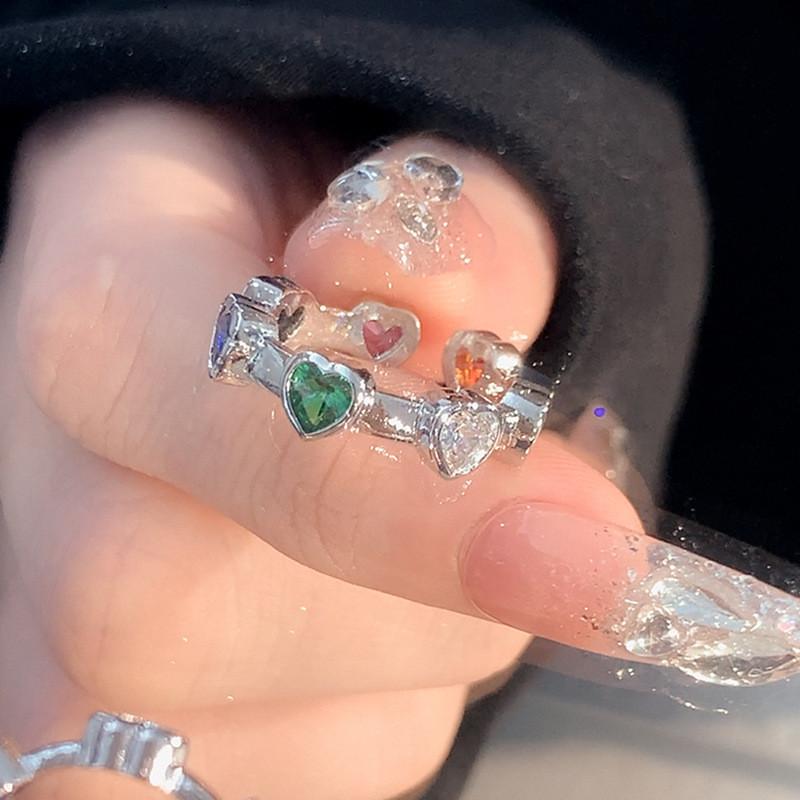 

Elegant Geometric Heart Zirconia Ring For Women Stylish Minimalist Design For Sophisticated Charm