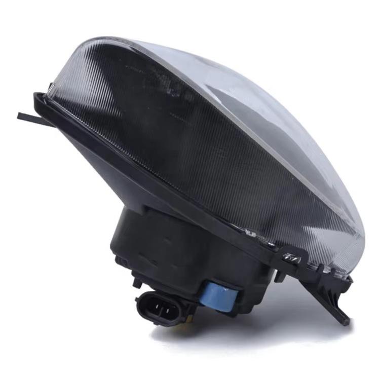 The 63177216885 and 63177216886 fit BMW 5 F10 fog light assemblies (2010-2013).
