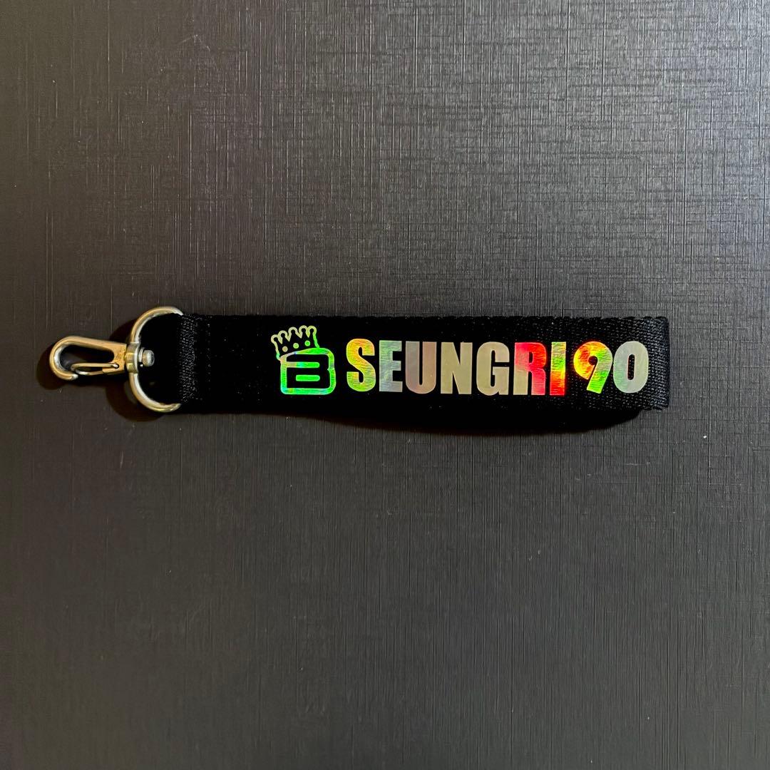 [Б/У] БРЕЛОК BIGBANG SEUNGRI90 Черный