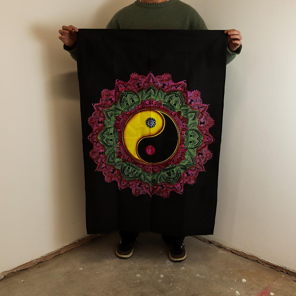 Cotton Wall Art (70x110cm) – Ying & Yang Mandala