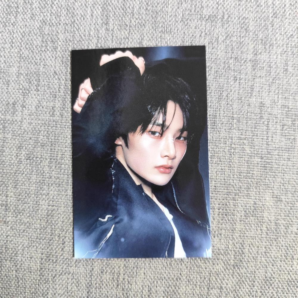 

Stray Kids Офіційна картка KARMA(POB\Фотокартка) Limited IN