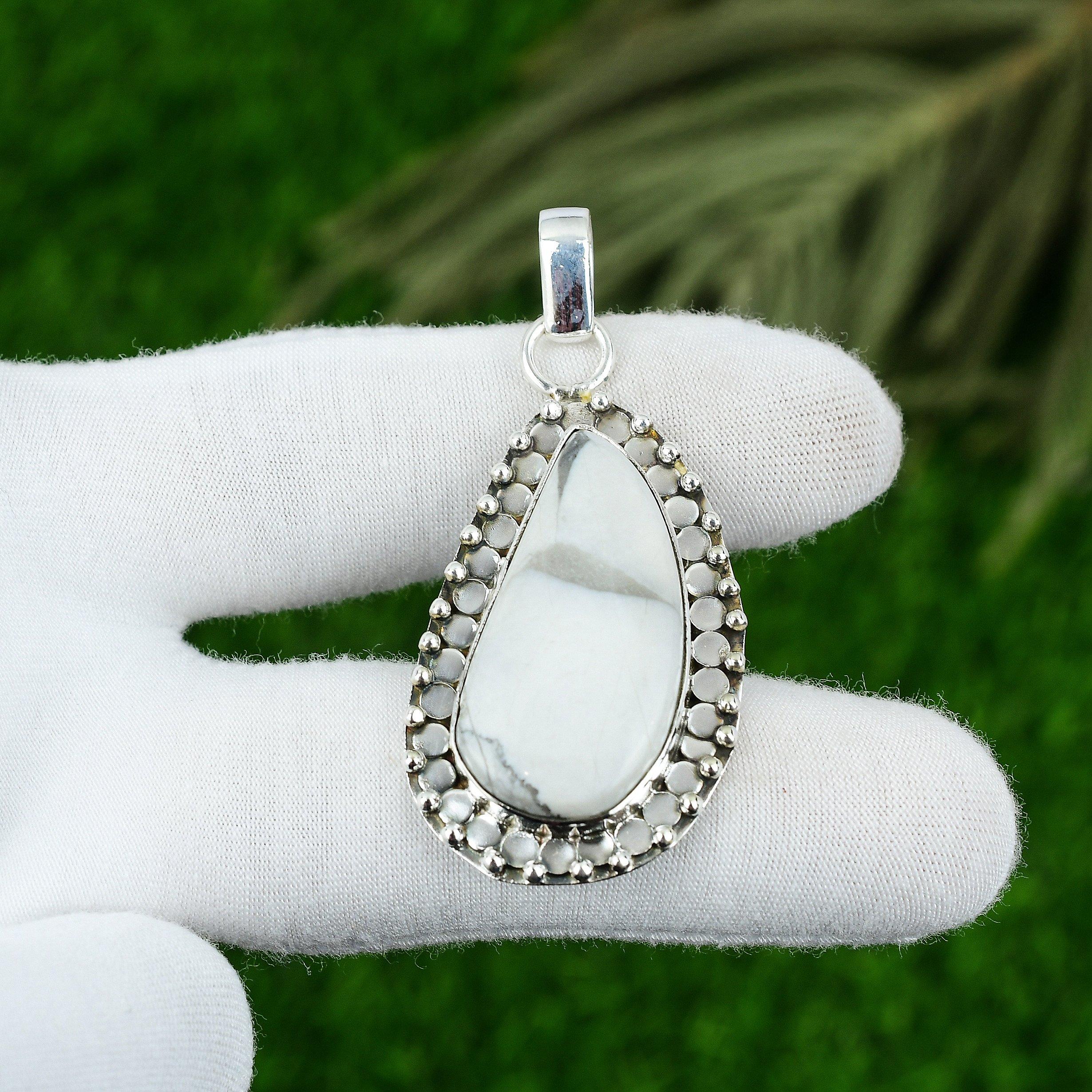 

Natural Howlite Gemstone Pendant White 925 Sterling Silver Indian Jewelry