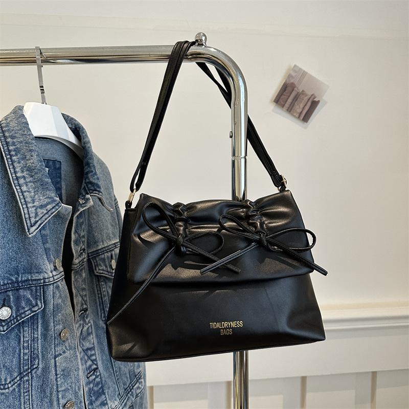 

Spring and Summer Niche Design Korean Version of Women s New Casual Simple Tote Bag High-end Versatile Shoulder Bag