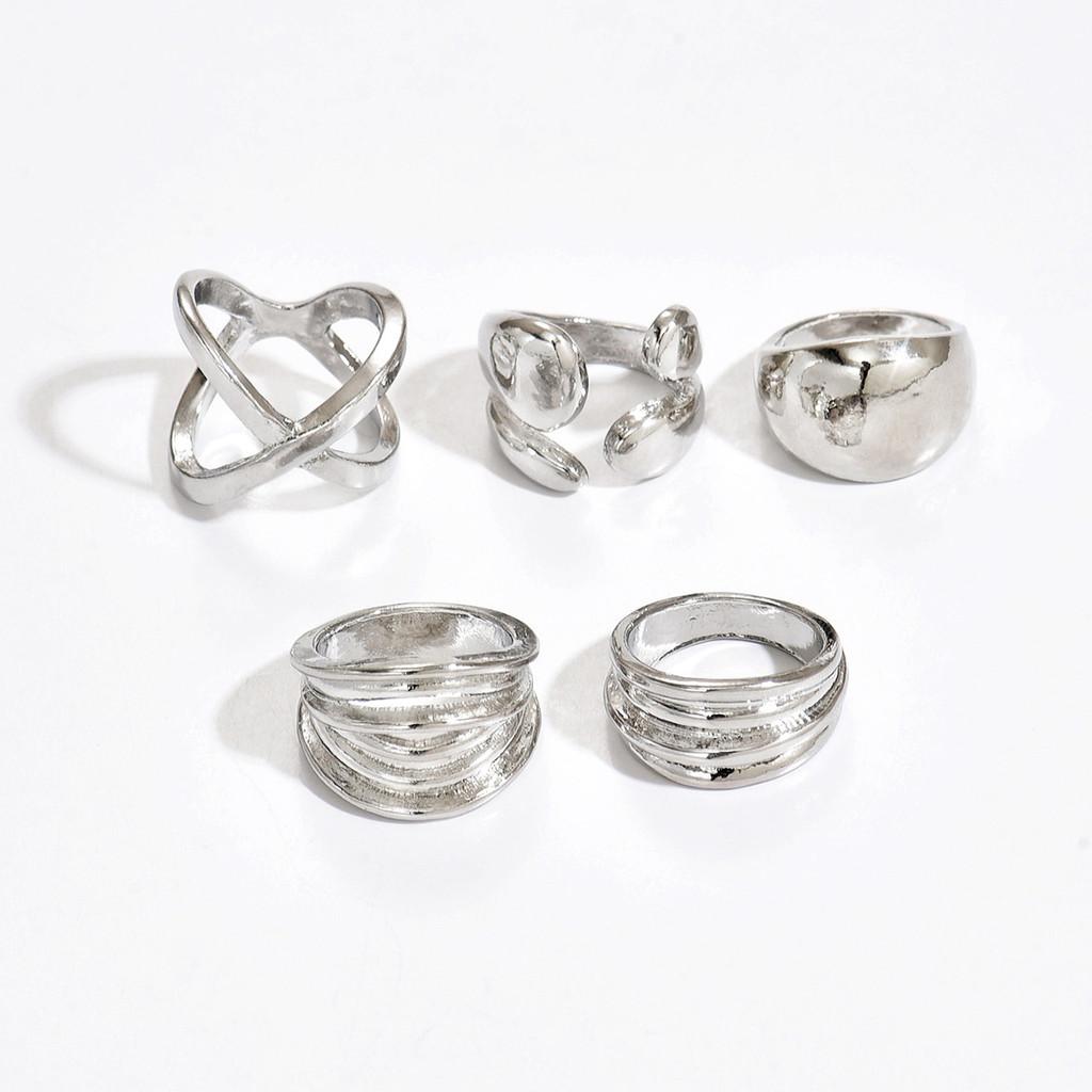 

Minimalist Multilayer Metal Ring Set For Women With Geometric Design For Fashion Jewelry Collection