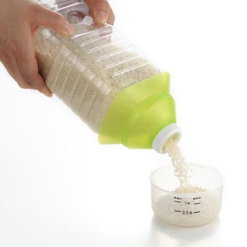 Akebono Sangyo Funnel, White, Made In Japan. Use a Plastic Bottle As a Rice Container. Measure, Store, and Transfer Rice with This One Funnel. Fits Pe