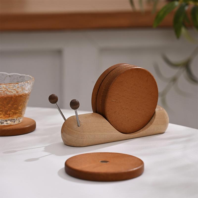 

Snail Wooden Tea Coaster Wood Cup Mat Placemats Snail Shaped Heat Insulation Pad Bowl Mat Desktop Creative Ornaments