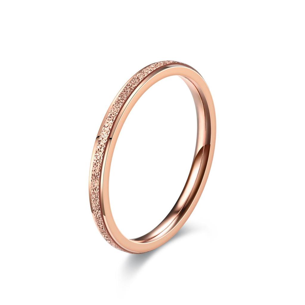 Elegantní dámský prsten z titanové oceli v barvě růžového zlata - Neblednoucí, Matný, Minimalistický design.